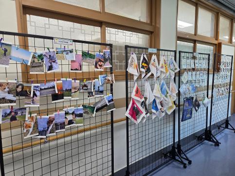 [중] 학교 홍보 굿즈 전시